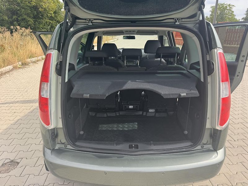 Škoda Roomster (2007) 1.4TDI 59KW STYLE - TAŽNÝ - fotka 13 z 17