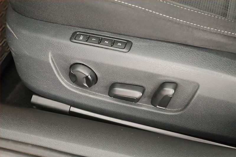 Škoda Superb (2019) Style 2.0 TDI, Automat, Navi - fotka 13 z 16