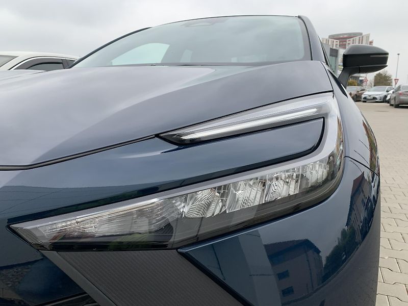 Toyota C-HR STYLE 2.0 PHEV 223k e-CVT - fotka 18 z 26