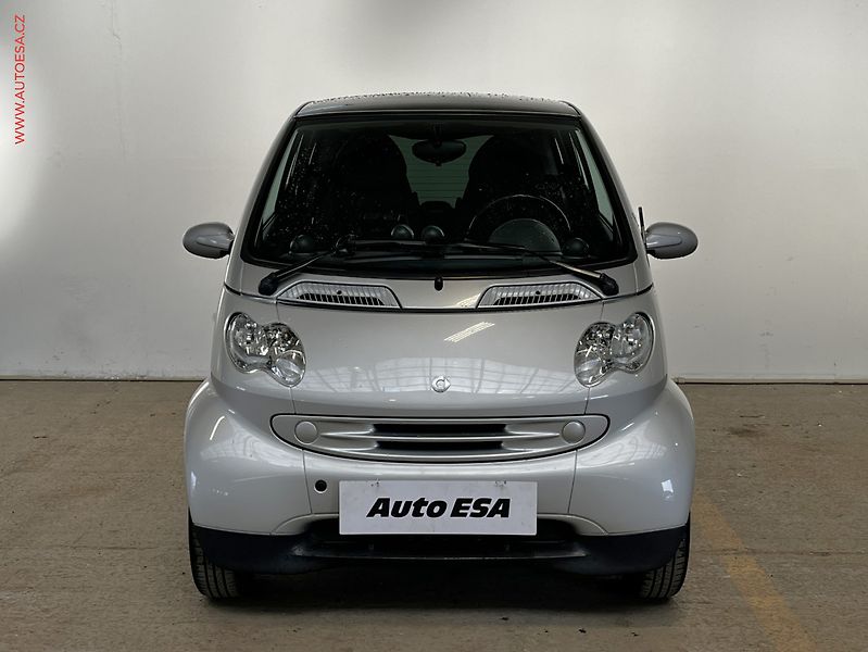 Smart Fortwo (2006) 0.7i, Automat - fotka 2 z 12