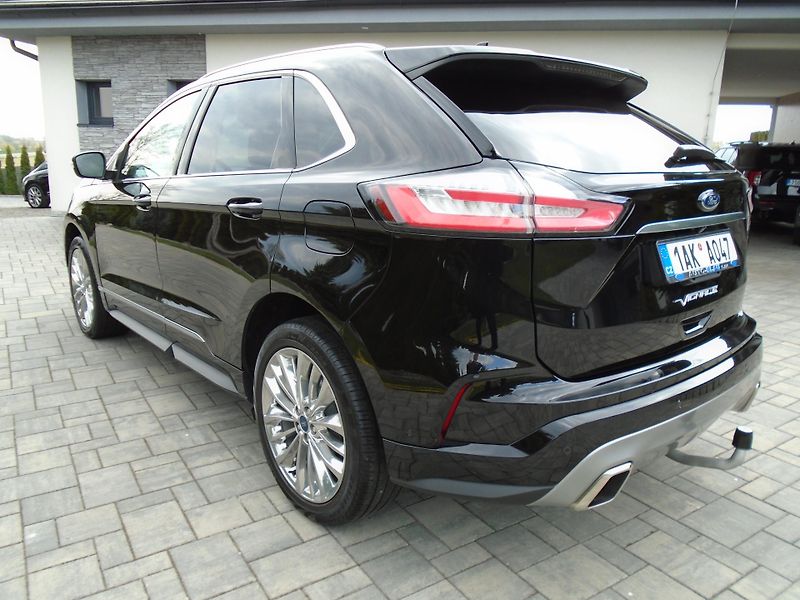Ford Edge 2,0EcoBlue 175kW 8AT Vignale - fotka 3 z 44