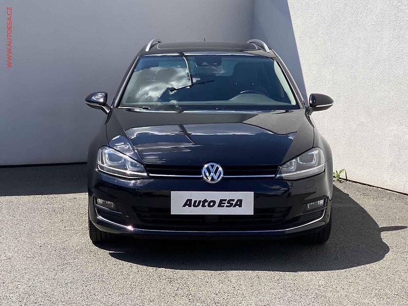 Volkswagen Golf (2013) 2.0 TDi, Highline, DSG, bixen - fotka 2 z 19