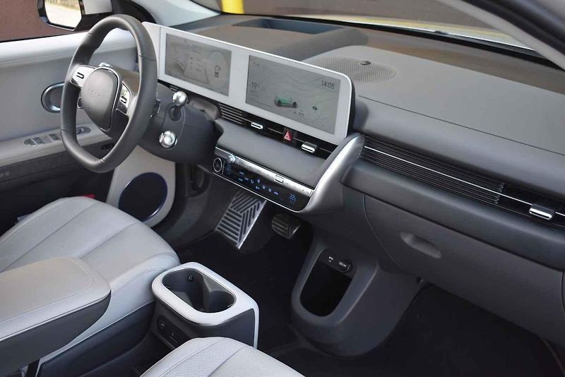 Škoda Enyaq iV a Hyundai Ioniq 5 při testu