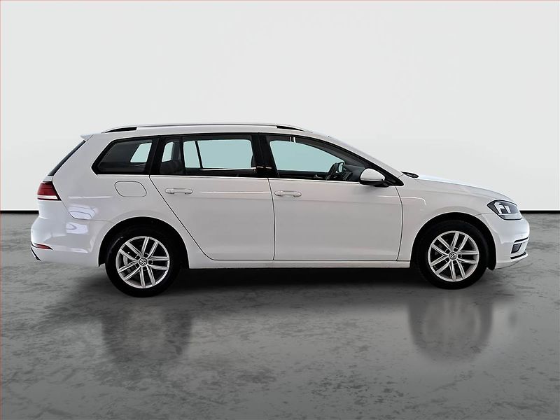 Volkswagen Golf (2017) Comfortline 1.6 TDI, Automat - fotka 6 z 28
