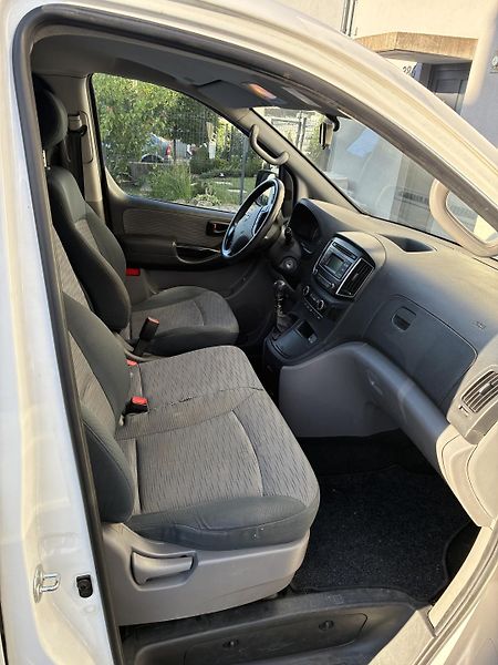 Hyundai H 1 (2016) 3+3 sedadla, prepazka - fotografie inzerátu