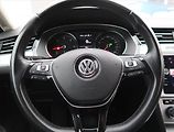 Volkswagen Passat (2018) 2.0 TDI, Automat, Navi - náhled 16
