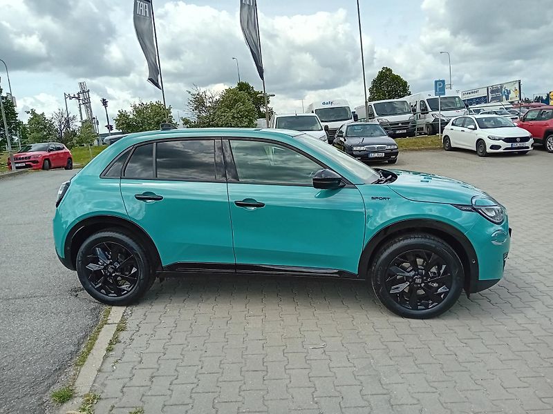 Fiat 600 (2026) 1,2T HYBRID 145k SPORT /IHNED/ - fotka 4 z 20