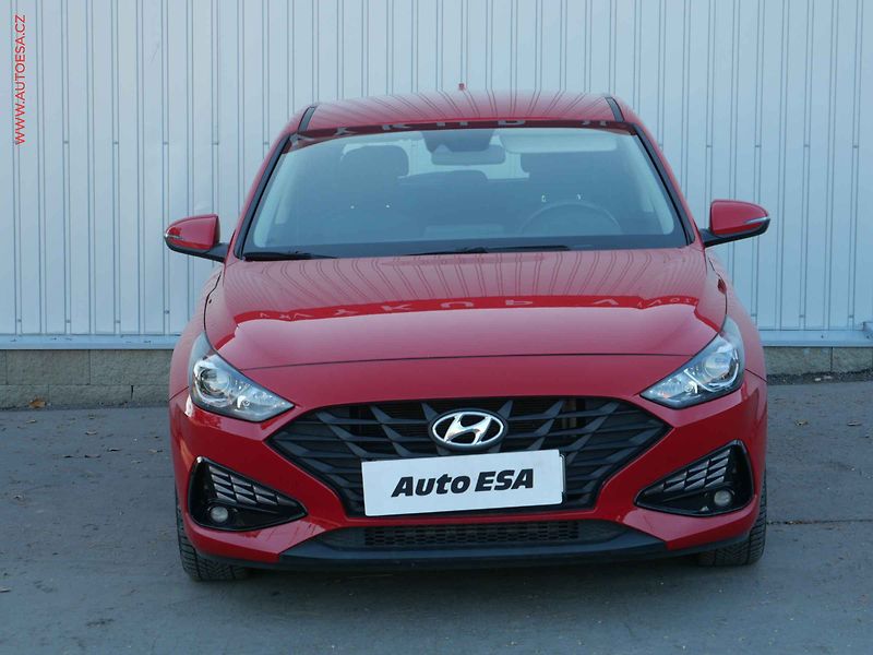 Hyundai i30 (2022) 1.0 T-GDi, ČR, Comfort - fotka 2 z 21