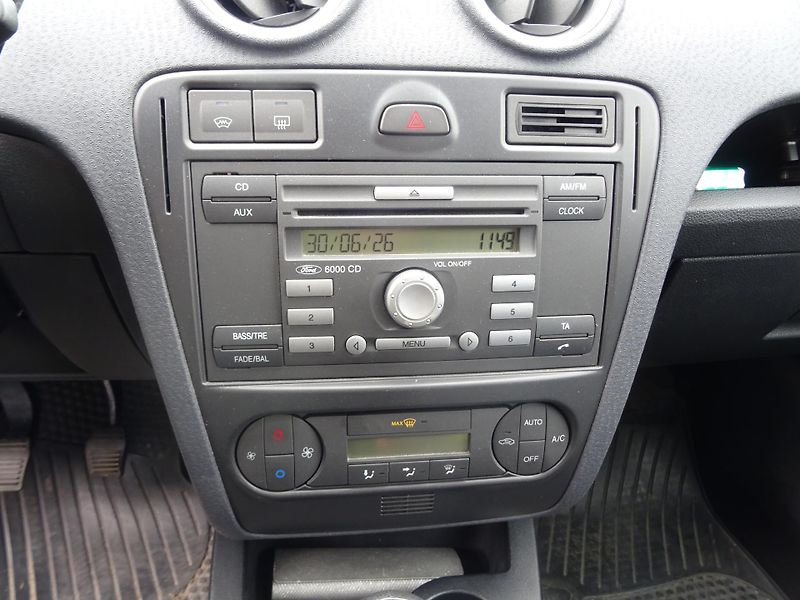 Ford Fusion (2007) 1.4 Trend - fotka 17 z 17
