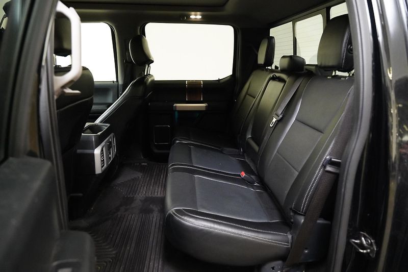 Ford F-150 - fotka 24 z 27