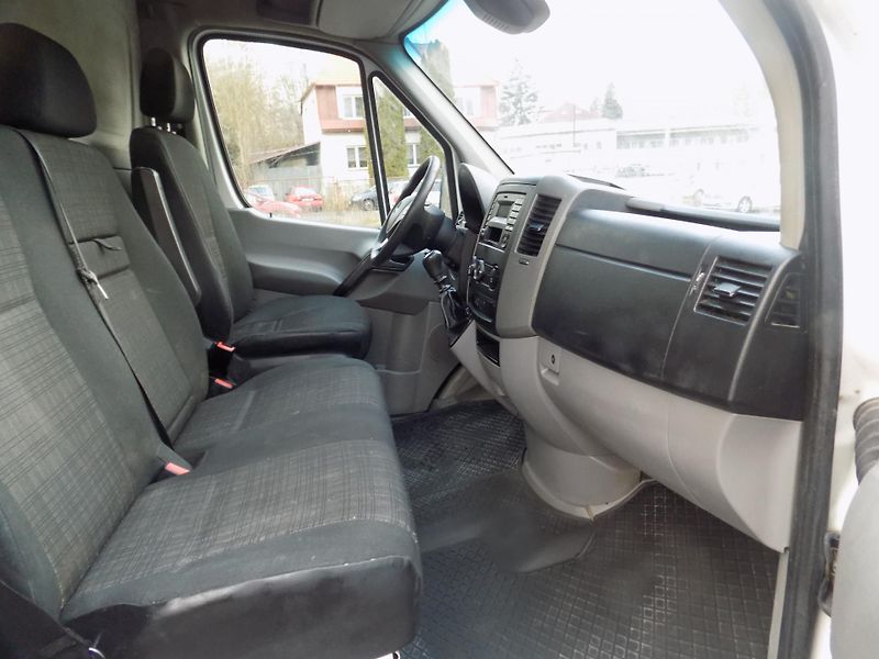 Mercedes-Benz Sprinter (2014) 2.2 120KW L2H2 - fotka 27 z 34