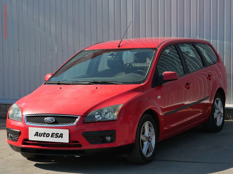 Ford Focus (2005) 1.6 TDCi, AC - fotka 3 z 17