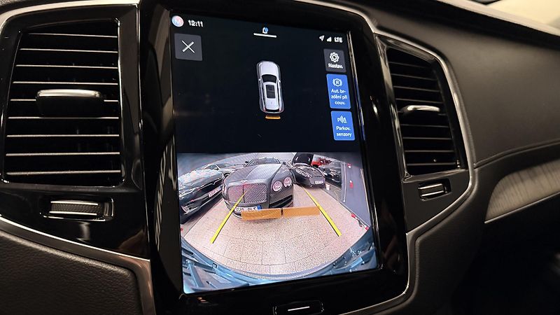 Volvo XC90 (2022) B5 ,ČR, REZERVOVÁNO - fotka 48 z 72