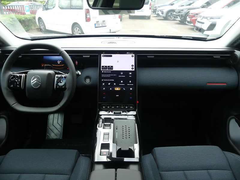 Citroën C5 Aircross (2026) PLUS Hybrid 145k Automatic - fotka 12 z 22