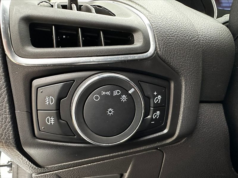 Ford Focus 2,0 2.0TDCi 85kW AUTOMAT - fotka 20 z 39