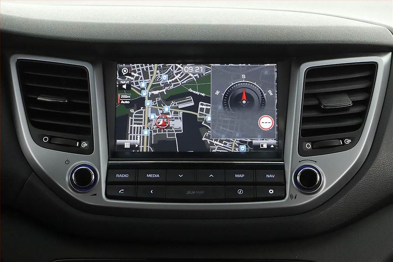 Hyundai Tucson (2016) Trikolor 1.7 CRDi, Serv.kniha - fotka 10 z 14
