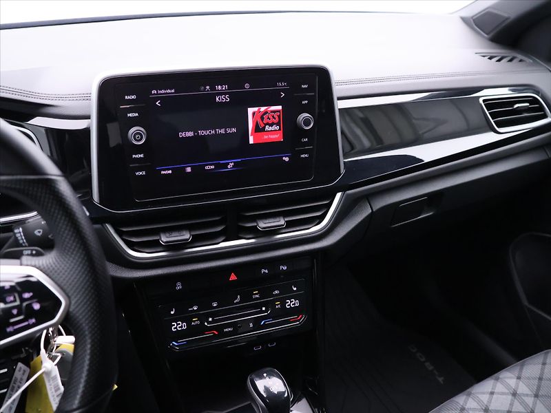 Volkswagen T-Roc 2,0 TDI DSG 4Motion R-line LED - fotka 21 z 35