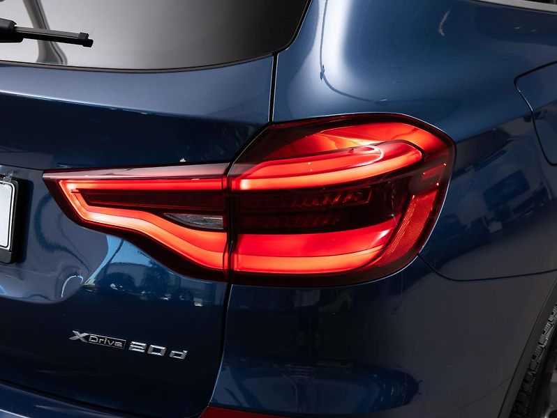 BMW X3 xDrive20d - fotka 10 z 21