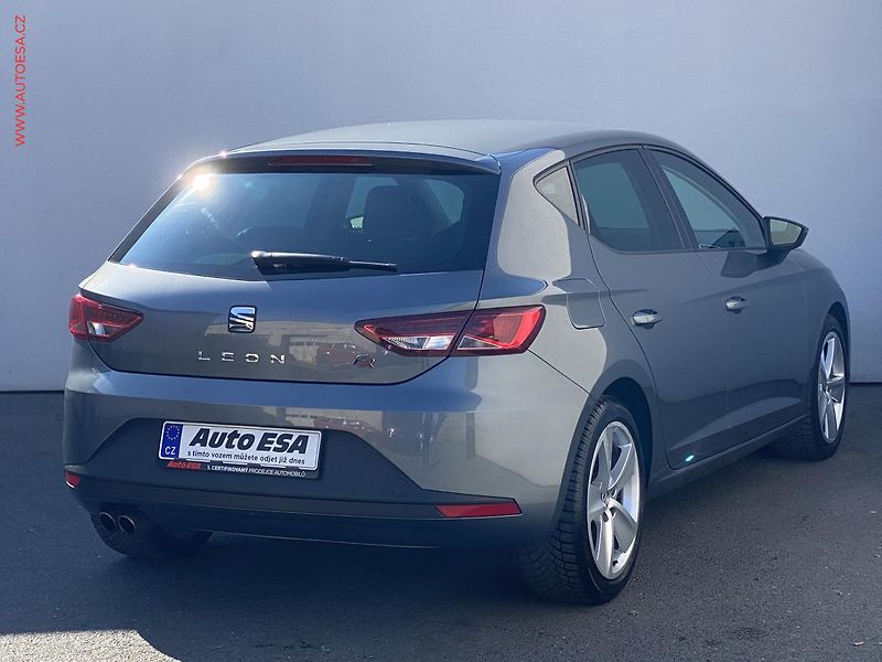 Seat Leon (2016) 1.8 TSi, FR, DSG, +pneu - fotka 4 z 18