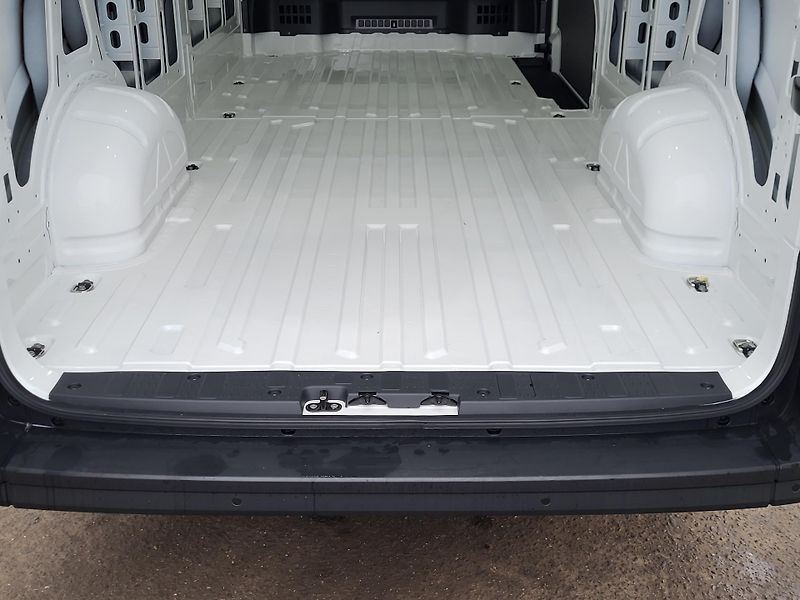 Volkswagen Crafter (2026) 35 103KW 6G FWD DR- 10km - fotka 7 z 32