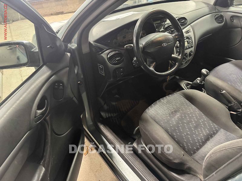 Ford Focus (1999) 1.4i - fotka 3 z 3
