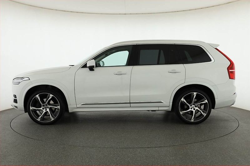 Volvo XC90 (2019) T6 AWD - fotka 3 z 21