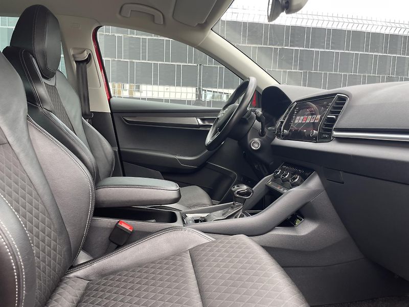 Škoda Karoq (2020) 1.5 TSI 110 kW DSG STYLE - fotka 12 z 34
