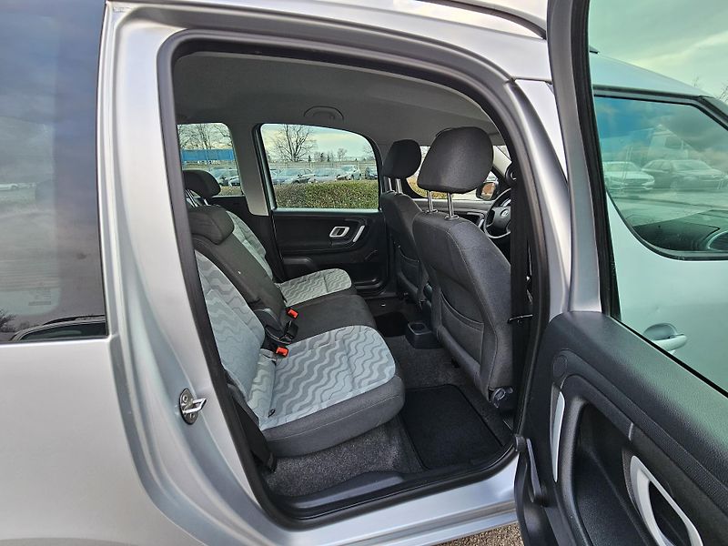 Škoda Roomster 1.6 16v,KLIMA,NOVÉ ROZVODY - fotka 24 z 35
