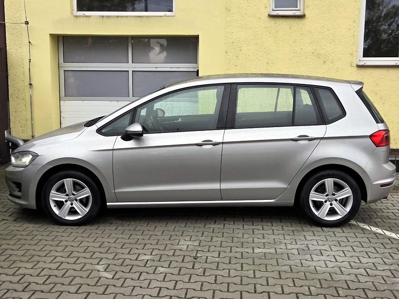 Volkswagen Golf Sportsvan TSi CEBIA,KAMERA,Bi-xenony  - fotka 7 z 43