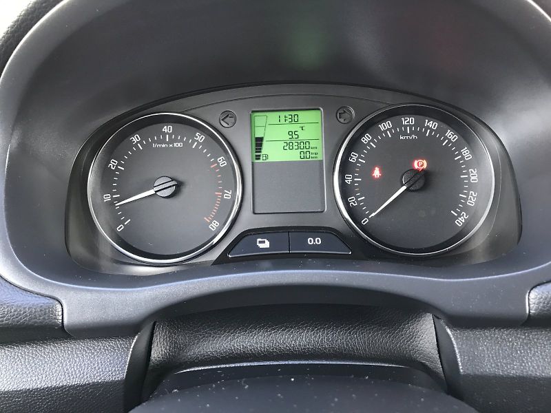 Škoda Fabia (2014) COM TSI AMBIE L4 63/1,2 - fotka 20 z 22