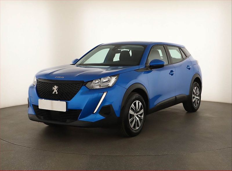 Peugeot 2008 (2021) 1.2 PureTech, ČR,1.maj - fotka 2 z 12