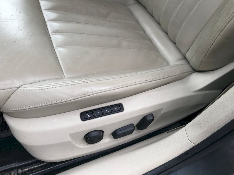 Škoda Superb (2019) Combi  L&K 4x4 2,0 TDI DSG - fotka 16 z 29