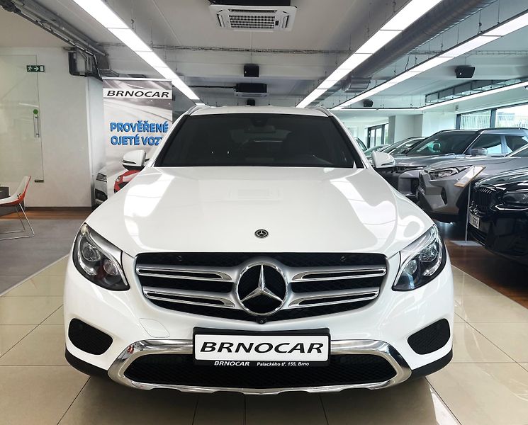 Mercedes-Benz GLC 220D 4Matic Exclusive, ČR - fotka 2 z 31
