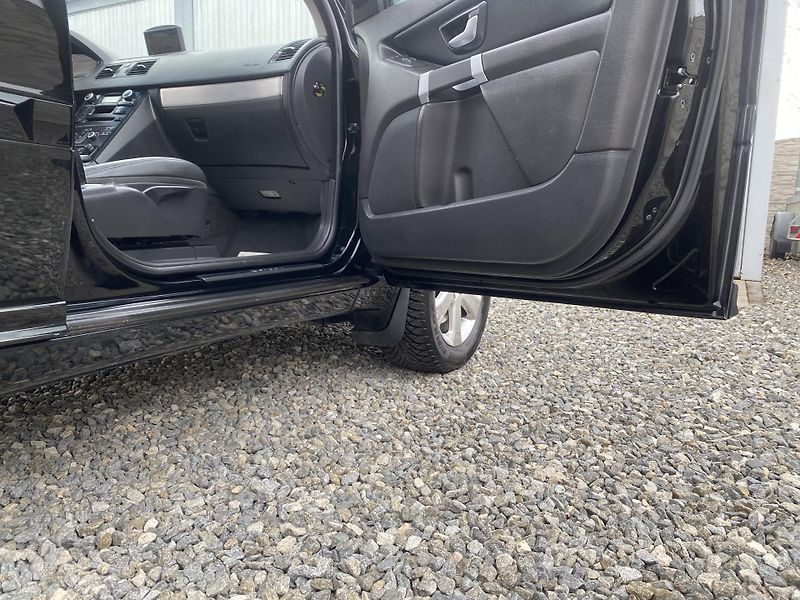 Volvo XC90 2.5TDi D5 200PS 7M 196000KM 1A - fotka 129 z 161