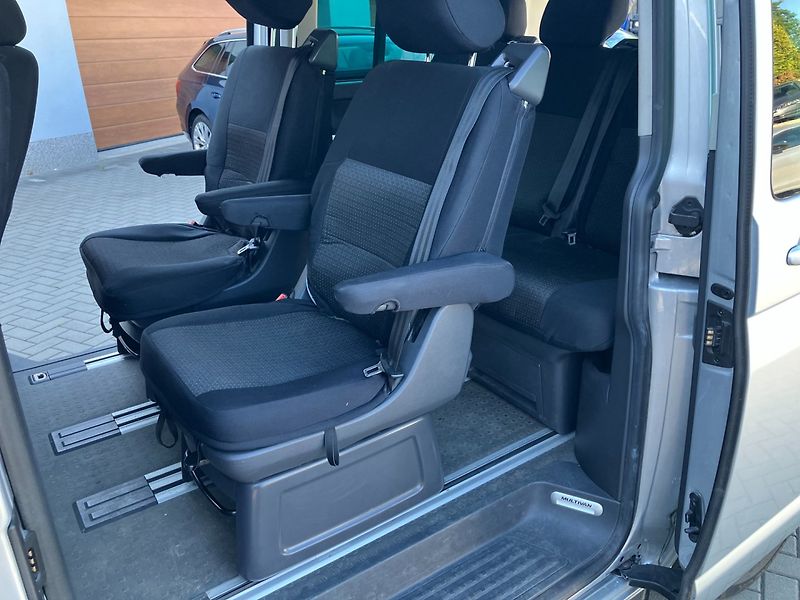Volkswagen Multivan (2013) 2.0TDI 103kW 7MÍST TZ NOVÉ ČR - fotka 16 z 25