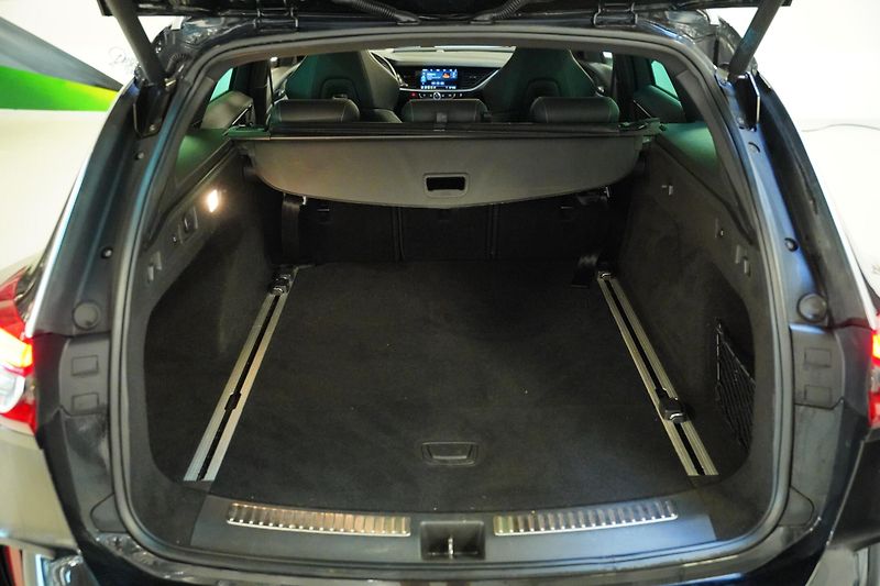 Opel Insignia - fotka 29 z 30