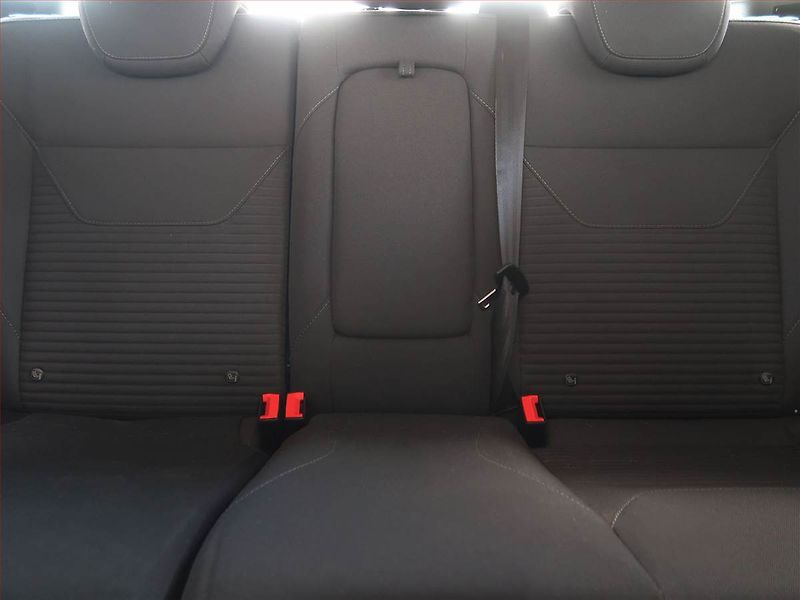 Ford Focus (2017) 1.5 TDCi, Tempomat - fotka 10 z 18