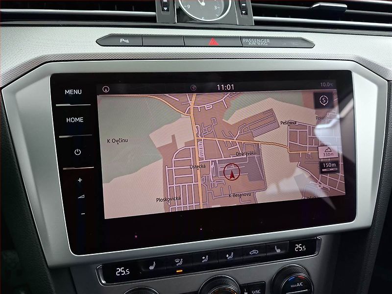Volkswagen Passat (2018) 2.0 TDI, Automat, Navi - fotka 14 z 21