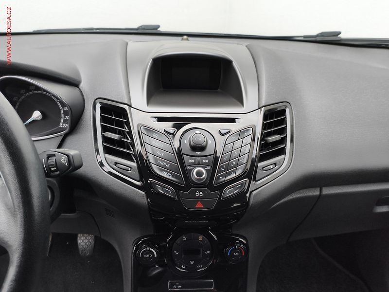 Ford Fiesta (2014) 1.0EB, Titanium - fotka 10 z 16