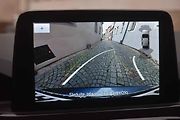 a rozlišení parkovací kamery by mohlo být lepší