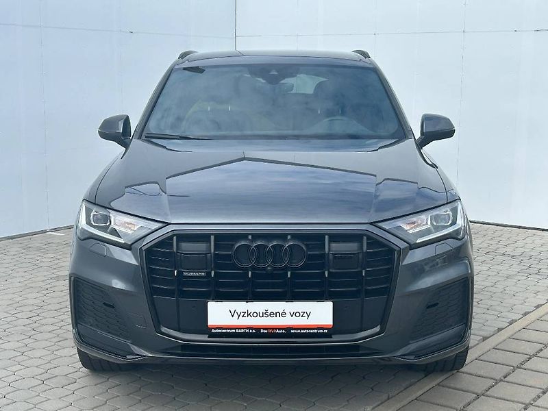 Audi Q7 50 Sline Quattro 8TT 3,0TDI - fotka 3 z 27