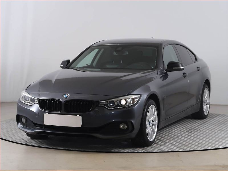 BMW Řada 4 (2014) 420i xDrive, 4X4, Navi - fotka 2 z 18