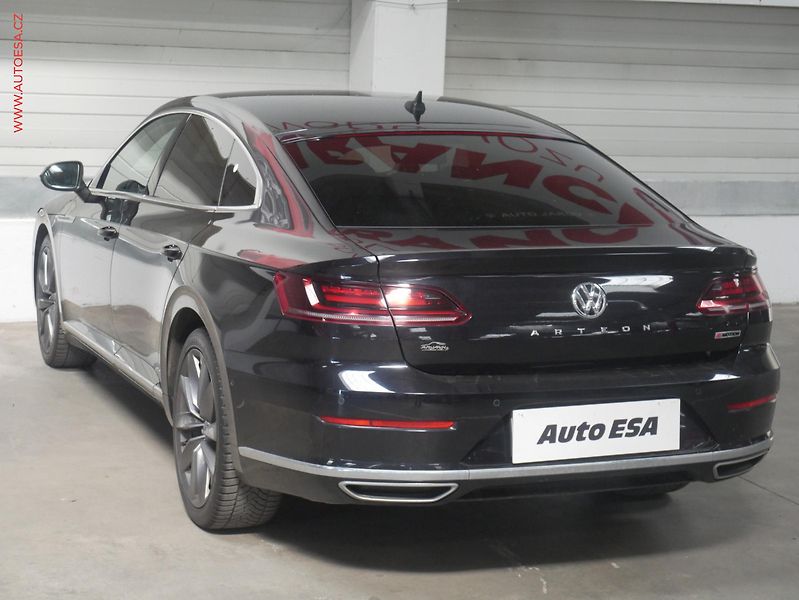 Volkswagen Arteon (2020) 2.0 TSi 4x4, 1.maj,ČR - fotka 4 z 18