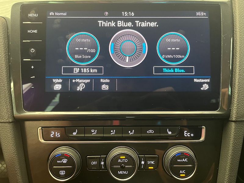 Volkswagen e-Golf 93,1% SoH, tep.čerp. virtual k - fotka 63 z 95