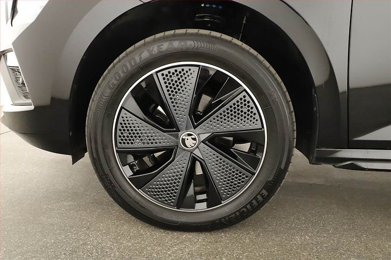 Škoda Kamiq (2026) 1.0 TSI, MONTE CARLO, AUTOMAT - fotka 17 z 17