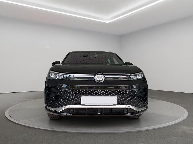 Volkswagen Tiguan TDI 4M R-Line Pano NezT 360 IQ - fotka 2 z 12