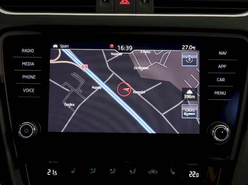 Škoda Octavia (2019) RS 2.0TSI 180KW DSG NAVI - fotka 28 z 39