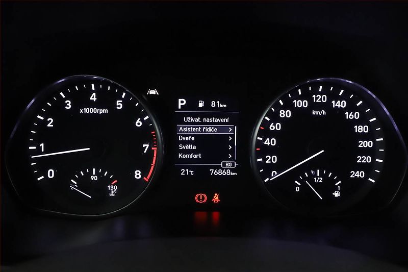 Hyundai i30 (2023) Smart 1.5 T-GDI MHEV, Automat - fotka 14 z 16