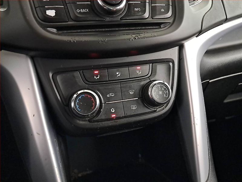 Opel Zafira (2013) 2.0 CDTI, 7 míst, nová STK - fotka 17 z 19