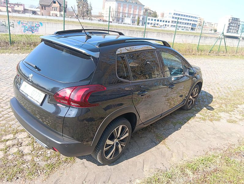 Peugeot 2008 (2018) 1.2/81kW, GT-Line, automat - fotka 8 z 37